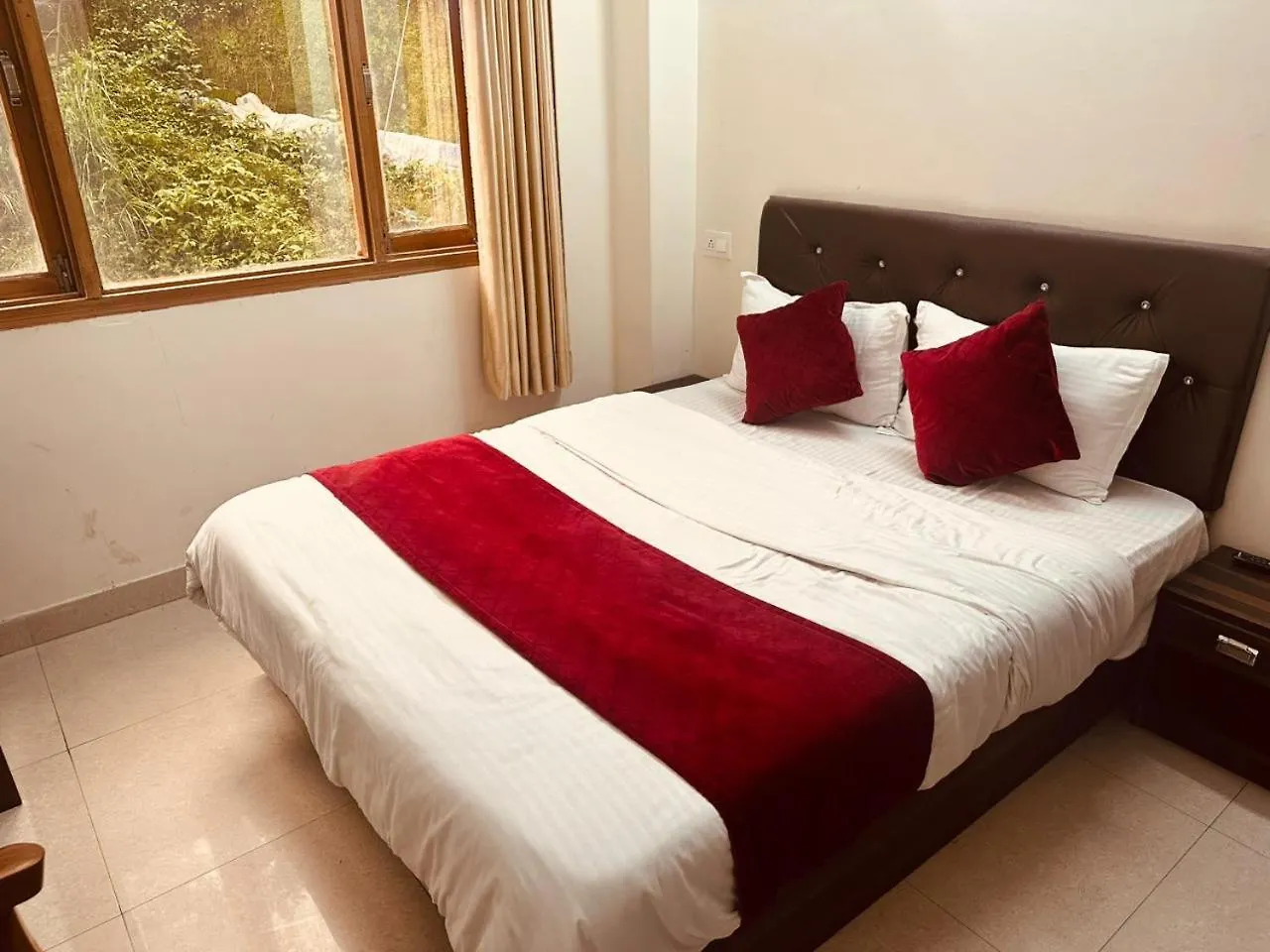 Wooibhotels - Asha Residency Shimla 4*,