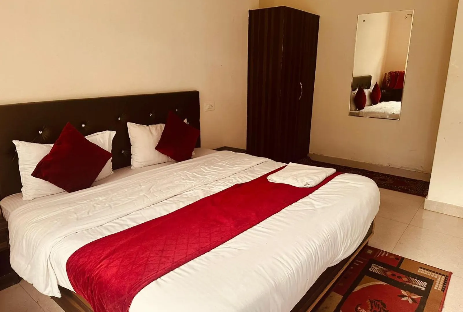 **** Otel Wooibhotels - Asha Residency Shimla Hindistan